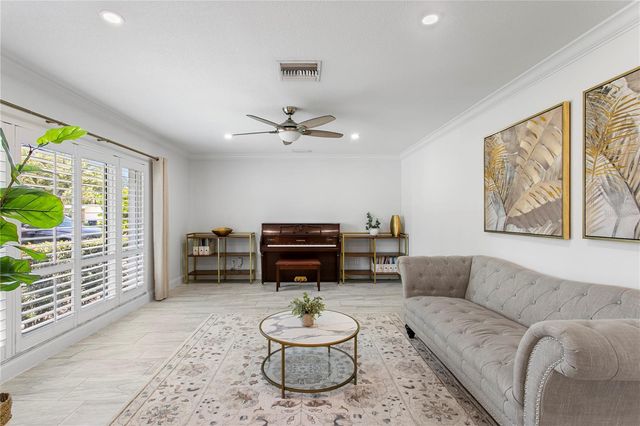 5103 W CLEVELAND STREET, Tampa, FL 33609