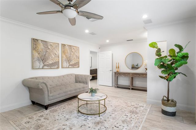5103 W CLEVELAND STREET, Tampa, FL 33609