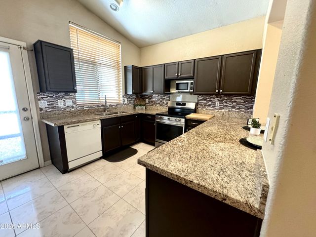 6329 W Preston Lane, Phoenix, AZ 85043