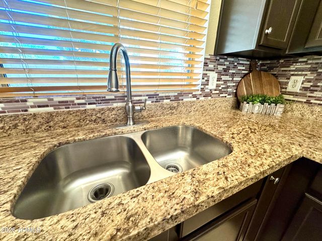 6329 W Preston Lane, Phoenix, AZ 85043