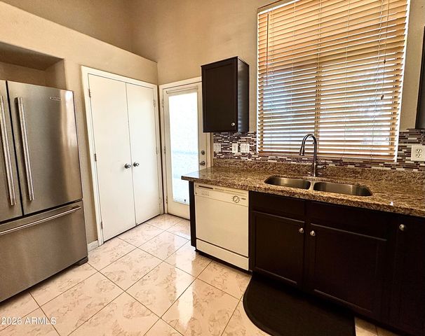 6329 W Preston Lane, Phoenix, AZ 85043
