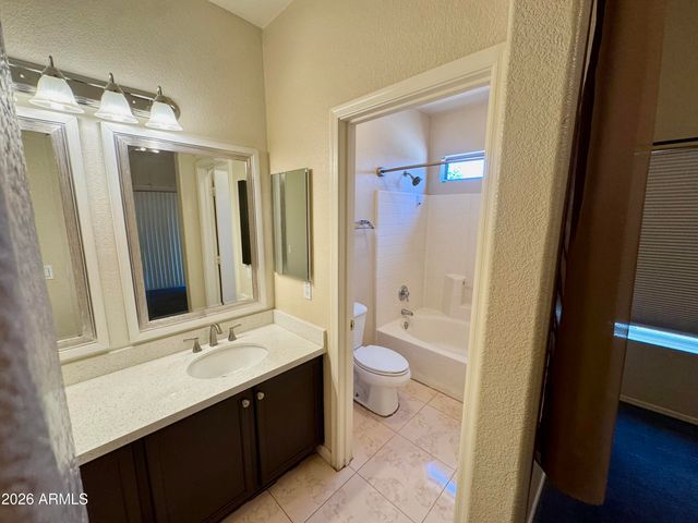 6329 W Preston Lane, Phoenix, AZ 85043