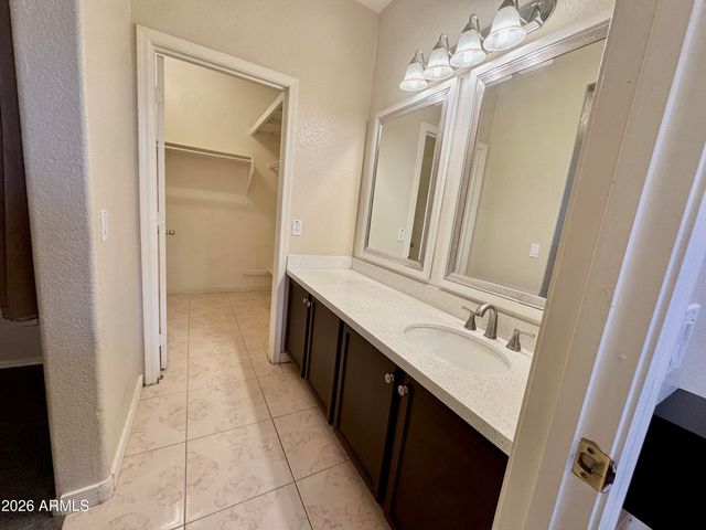 6329 W Preston Lane, Phoenix, AZ 85043