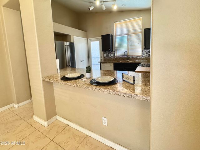 6329 W Preston Lane, Phoenix, AZ 85043