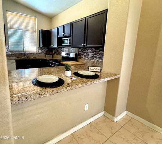 6329 W Preston Lane, Phoenix, AZ 85043