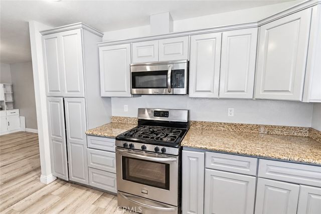 1146 Adel Court, Colton, CA 92324