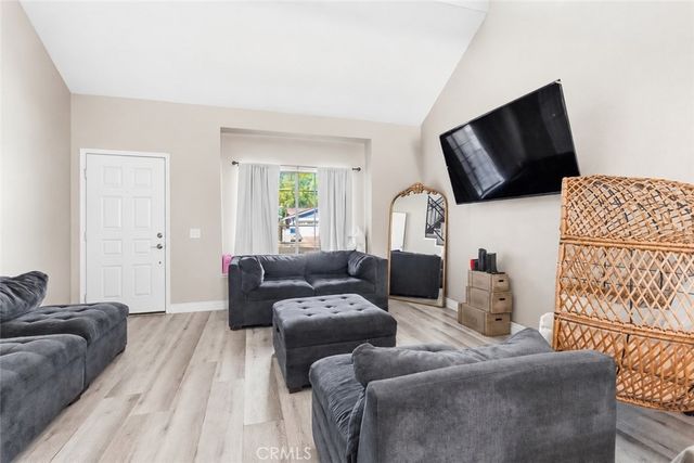 1146 Adel Court, Colton, CA 92324
