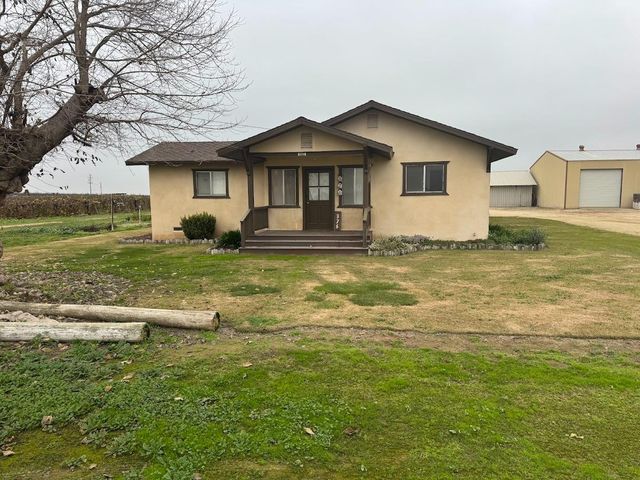 376 E Klepper, Caruthers, CA 93609