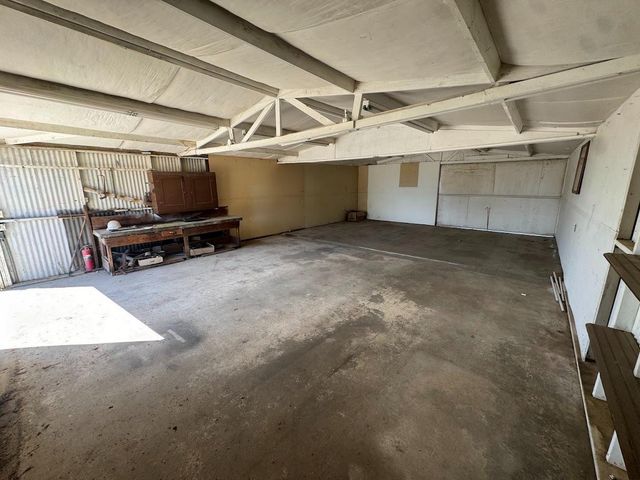 376 E Klepper, Caruthers, CA 93609