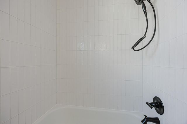 1522 8th Street N, Fargo, ND 58102