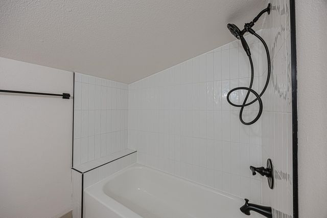 1522 8th Street N, Fargo, ND 58102