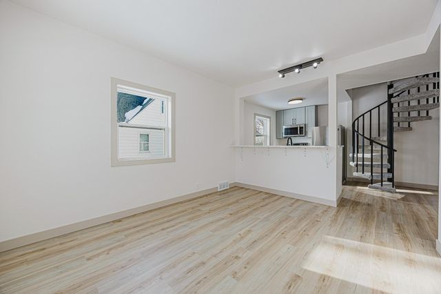 1522 8th Street N, Fargo, ND 58102