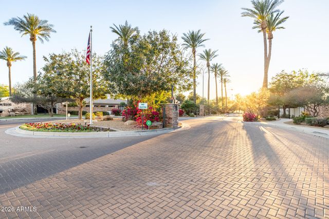 851 E DESERT INN Drive, Chandler, AZ 85249