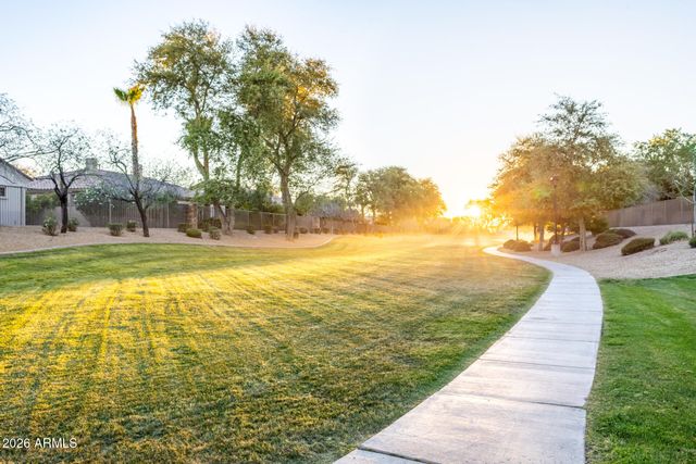 851 E DESERT INN Drive, Chandler, AZ 85249