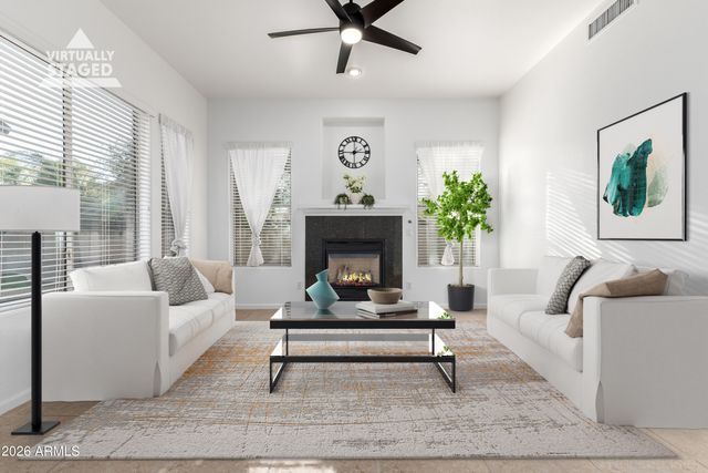 851 E DESERT INN Drive, Chandler, AZ 85249