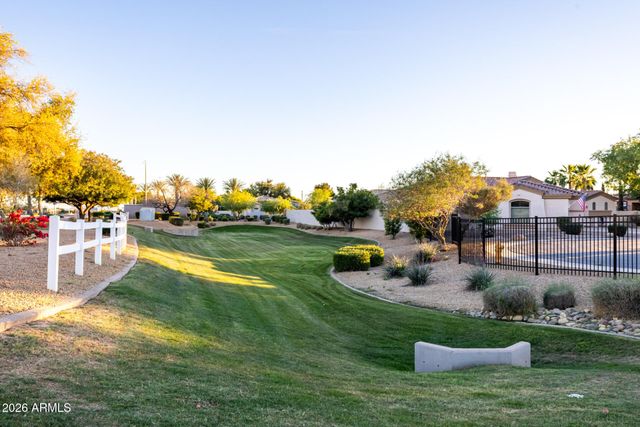 851 E DESERT INN Drive, Chandler, AZ 85249