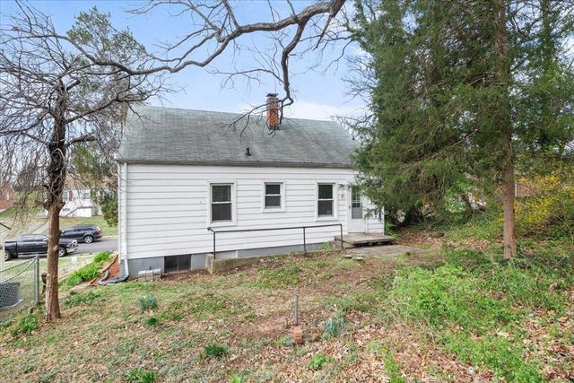 2025 Wayne ST, Roanoke, VA 24012