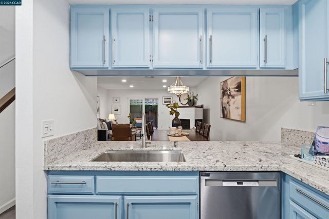 458 Eastgate Ln, Martinez, CA 94553
