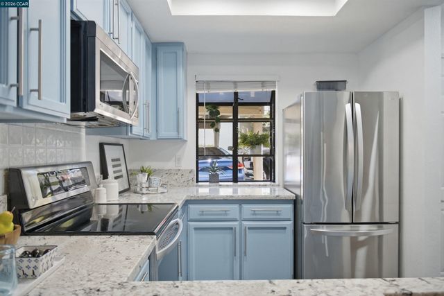 458 Eastgate Ln, Martinez, CA 94553