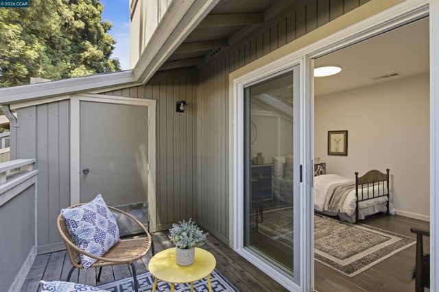458 Eastgate Ln, Martinez, CA 94553