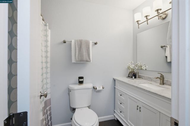 458 Eastgate Ln, Martinez, CA 94553