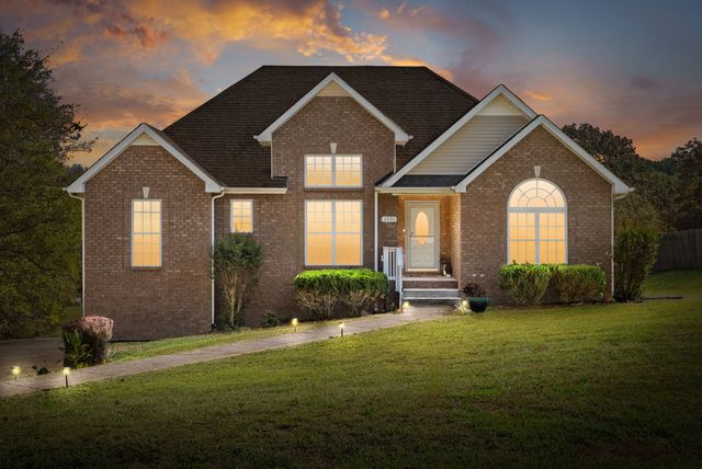 2031 Ferry Rd, Clarksville, TN 37040