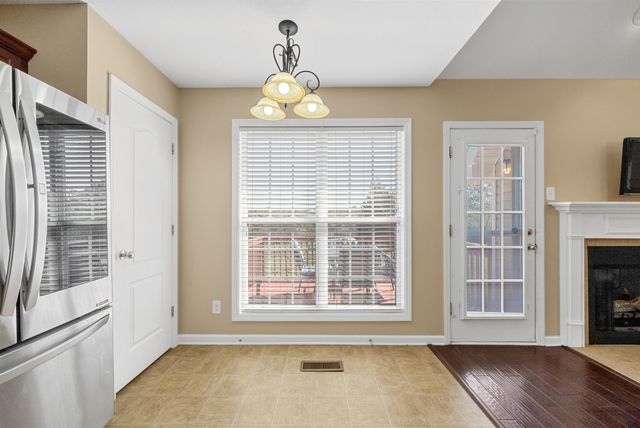 2031 Ferry Rd, Clarksville, TN 37040