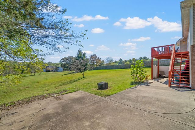 2031 Ferry Rd, Clarksville, TN 37040