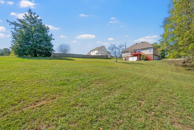 2031 Ferry Rd, Clarksville, TN 37040