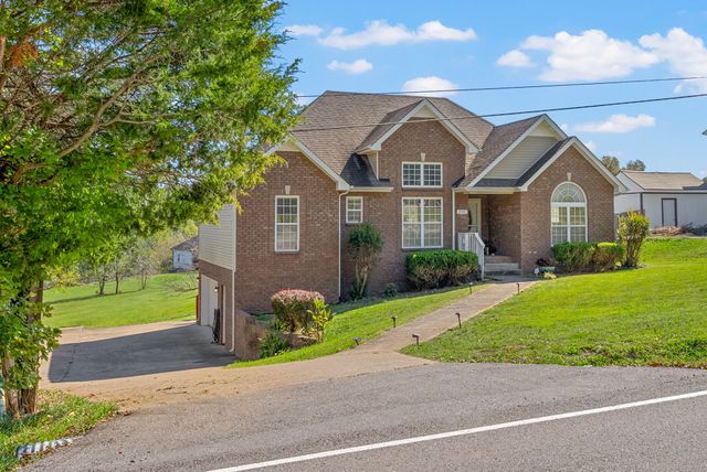 2031 Ferry Rd, Clarksville, TN 37040