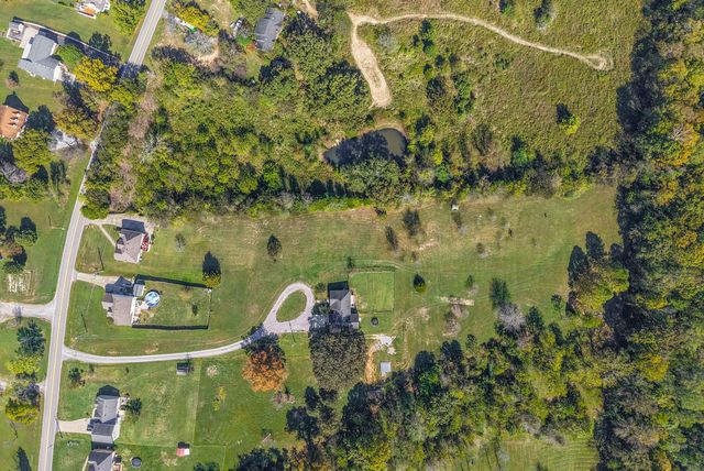 2031 Ferry Rd, Clarksville, TN 37040