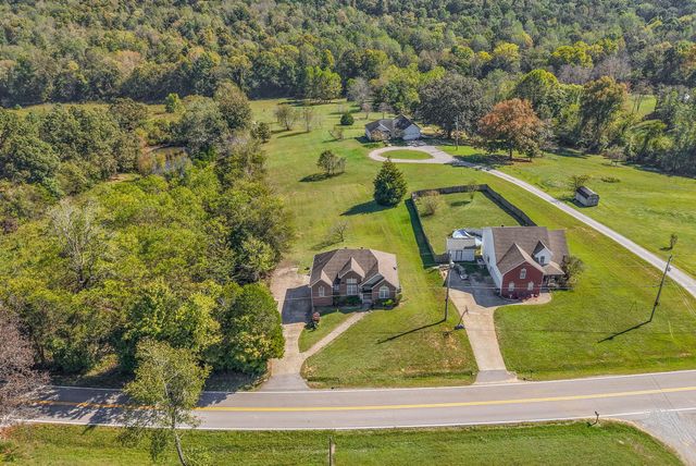 2031 Ferry Rd, Clarksville, TN 37040