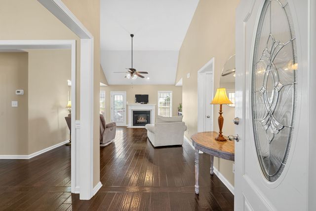 2031 Ferry Rd, Clarksville, TN 37040