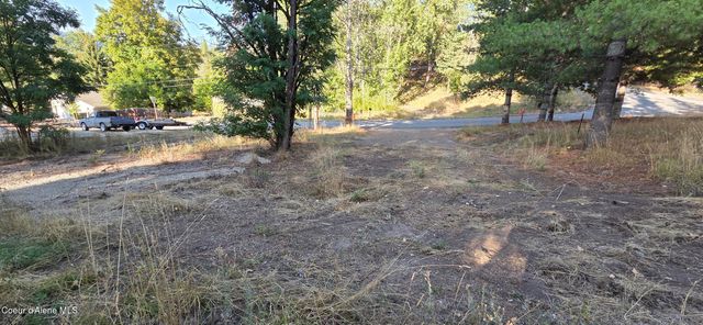 924 Lower Page Rd, Smelterville, ID 83868