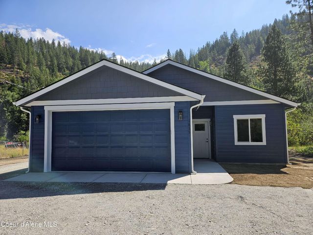 924 Lower Page Rd, Smelterville, ID 83868