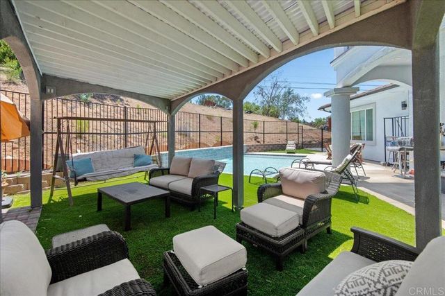 1830 Vista Way, El Cajon, CA 92019