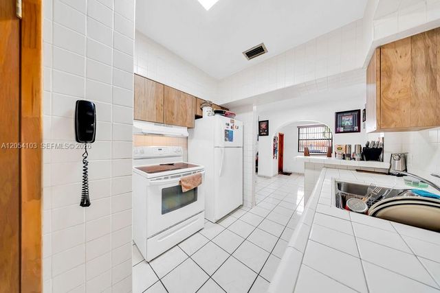 11 W 64th Street, Hialeah, FL 33012
