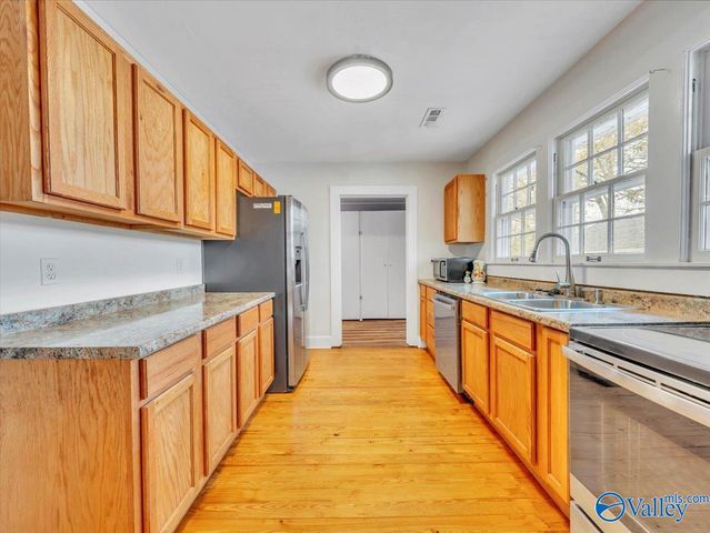 112 W Cherry Street, Scottsboro, AL 35768