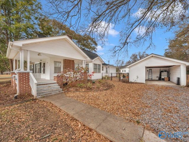 112 W Cherry Street, Scottsboro, AL 35768