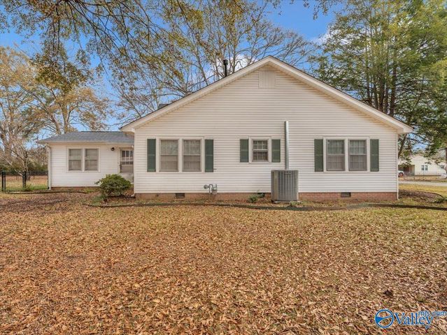 112 W Cherry Street, Scottsboro, AL 35768