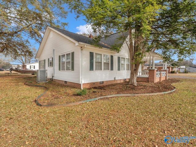 112 W Cherry Street, Scottsboro, AL 35768