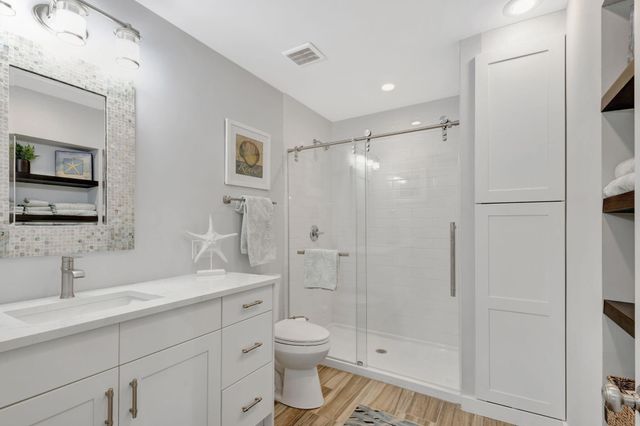 10355 Seagrape Way, Palm Beach Gardens, FL 33418