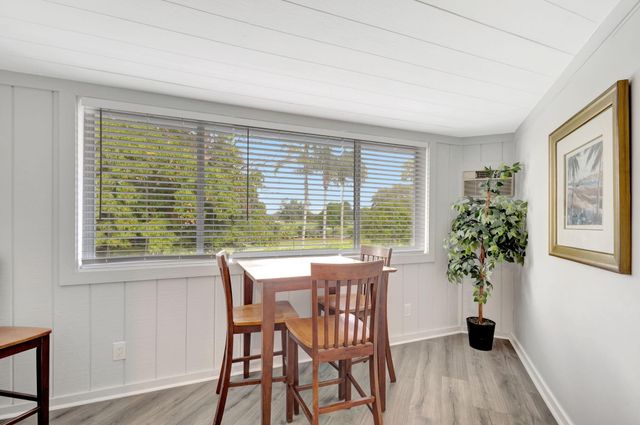 10355 Seagrape Way, Palm Beach Gardens, FL 33418