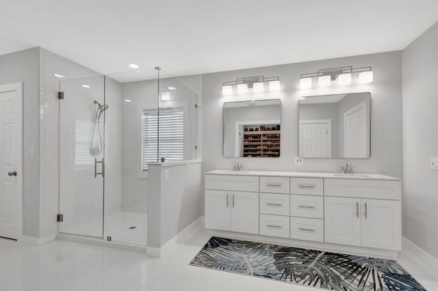 10355 Seagrape Way, Palm Beach Gardens, FL 33418