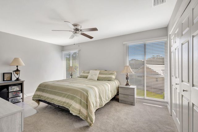 10355 Seagrape Way, Palm Beach Gardens, FL 33418