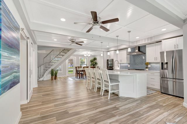 10355 Seagrape Way, Palm Beach Gardens, FL 33418