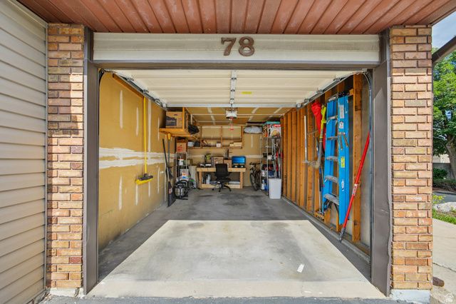78 E 735 S, Centerville, UT 84014