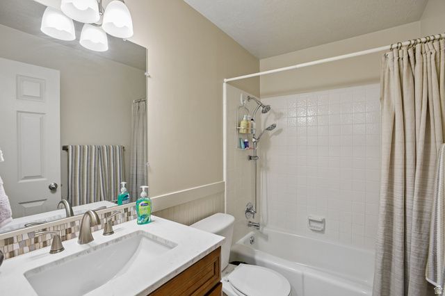 78 E 735 S, Centerville, UT 84014