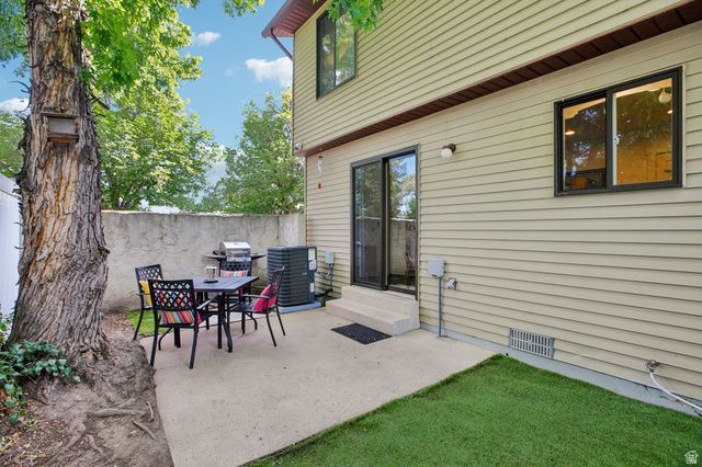 78 E 735 S, Centerville, UT 84014