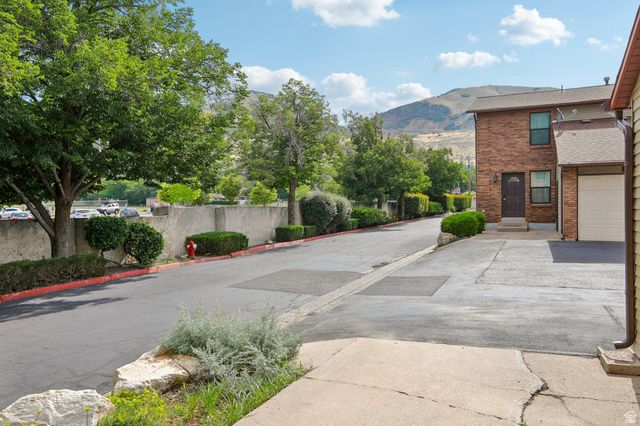 78 E 735 S, Centerville, UT 84014